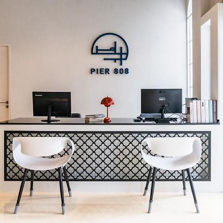 Pier 808 Hostel Bangkok Bagian luar foto