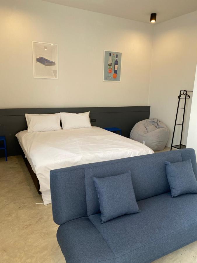Pier 808 Hostel Bangkok Bagian luar foto