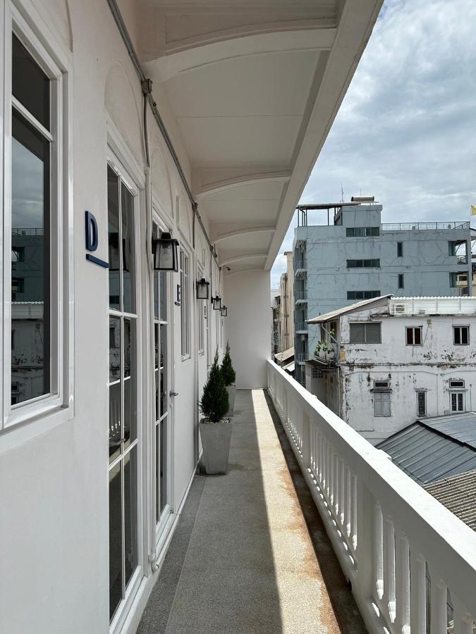 Pier 808 Hostel Bangkok Bagian luar foto