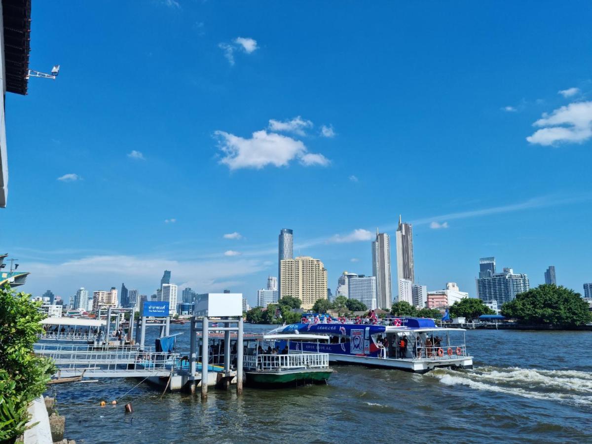 Pier 808 Hostel Bangkok Bagian luar foto