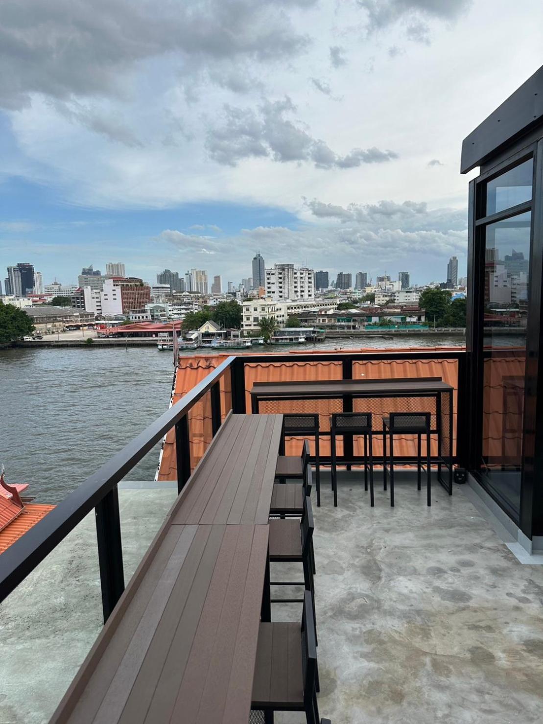 Pier 808 Hostel Bangkok Bagian luar foto