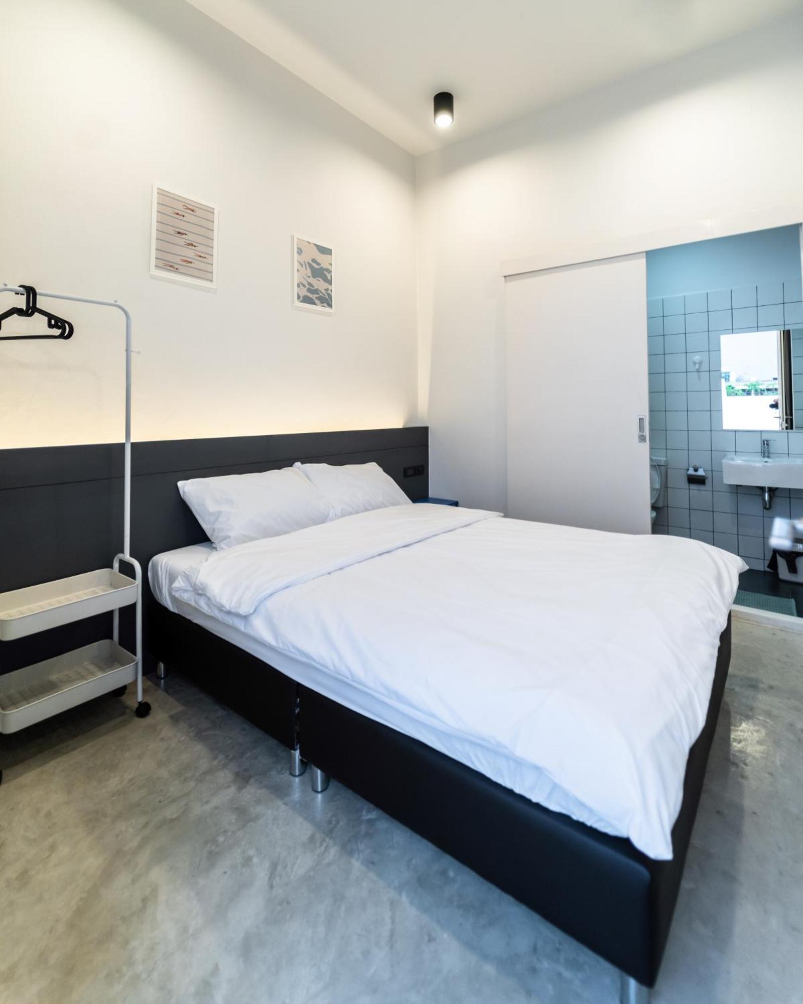 Pier 808 Hostel Bangkok Bagian luar foto